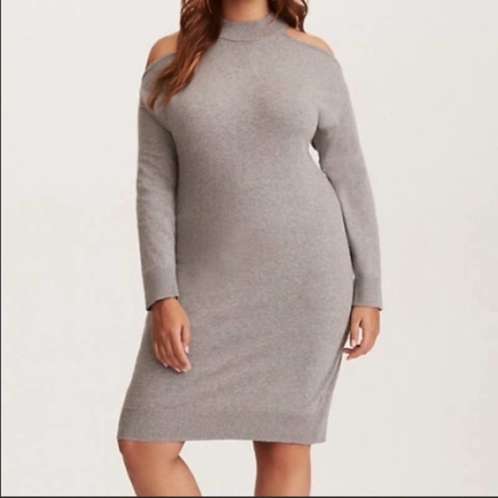 Torrid Mock Neck Cold Shoulder Long Sleeve Grey Sweater Knee Length Dress 1X NWT